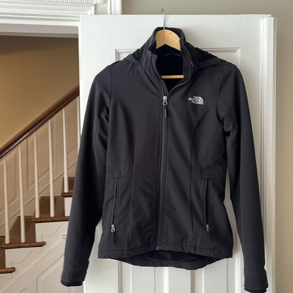 Women’s North Face jacket